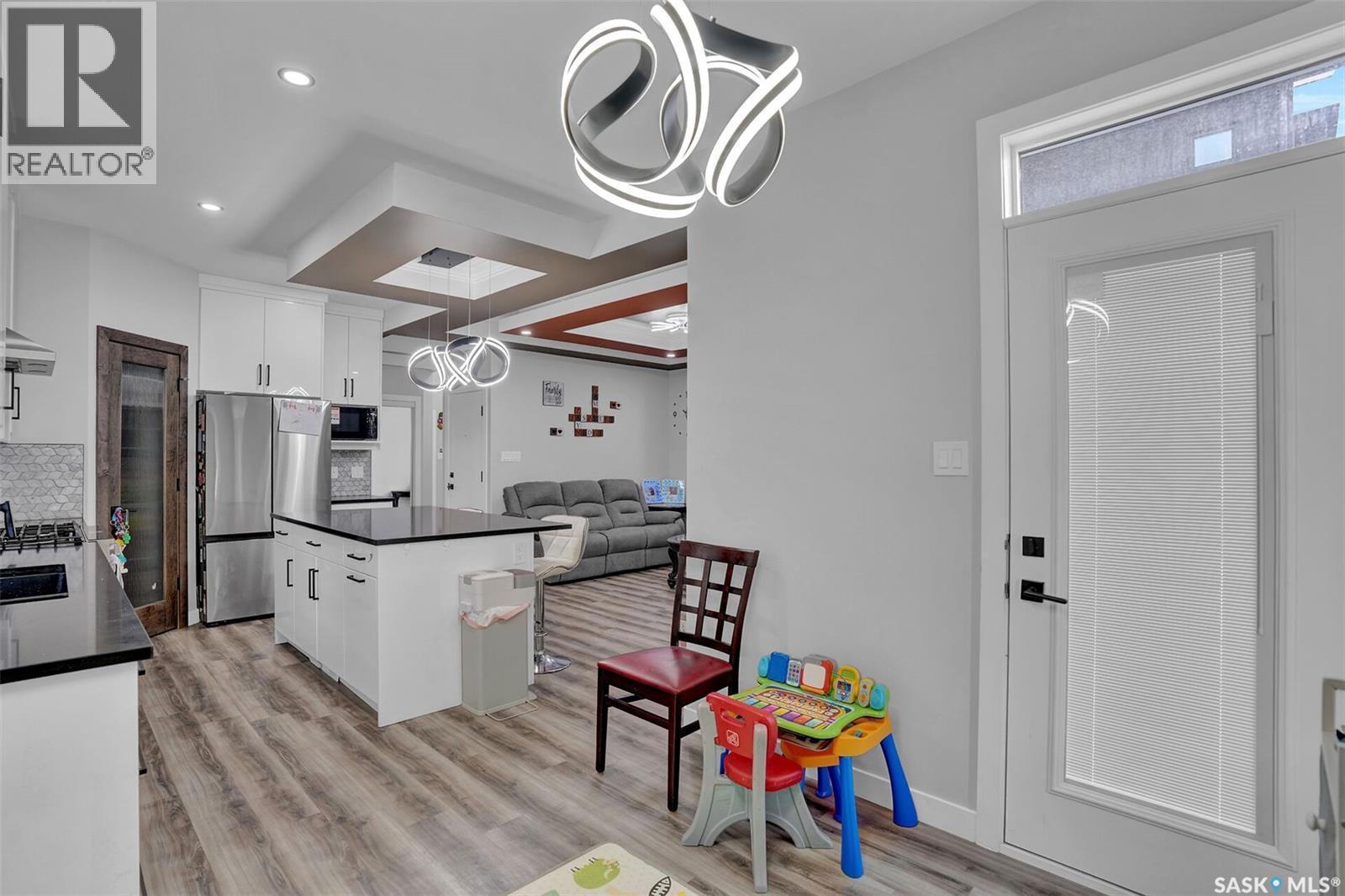 3204 Crosbie Crescent, Regina, SK - Indoor
