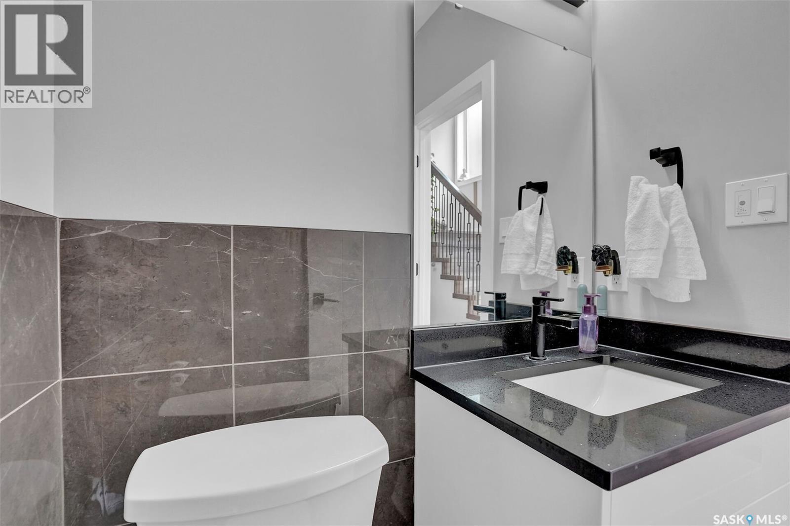 3204 Crosbie Crescent, Regina, SK - Indoor Photo Showing Bathroom