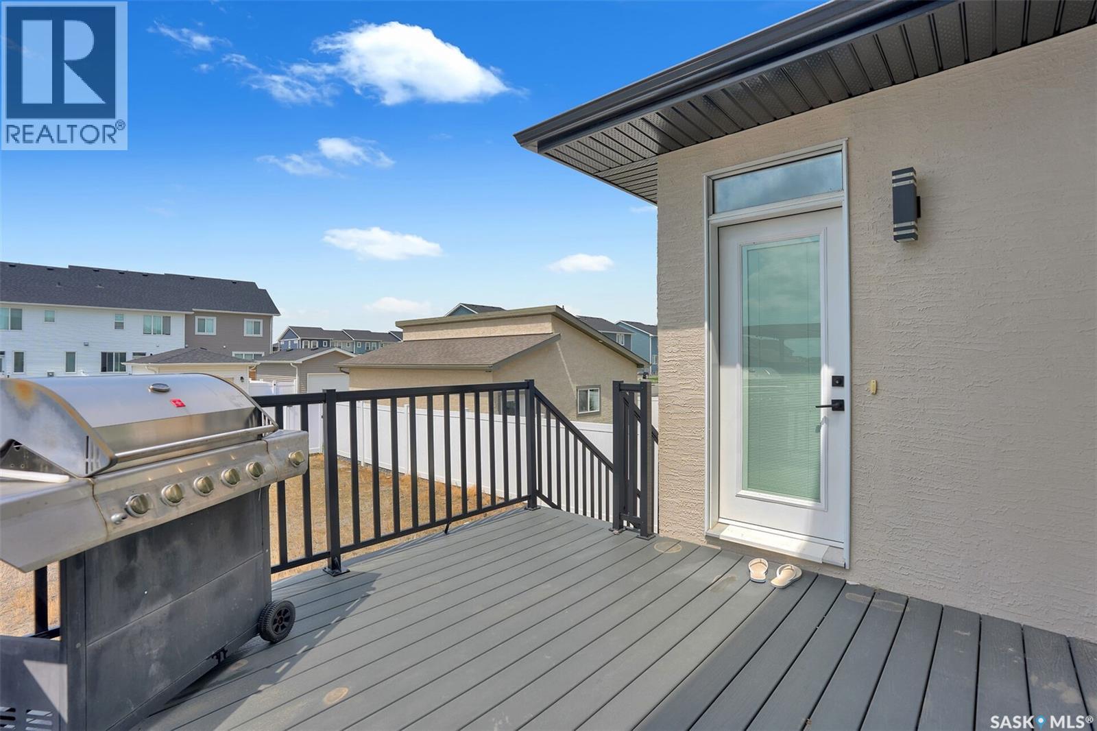 3204 Crosbie Crescent, Regina, SK - Outdoor With Deck Patio Veranda With Exterior