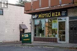 954 WILSON AVENUE Toronto, ON M3K 1E7