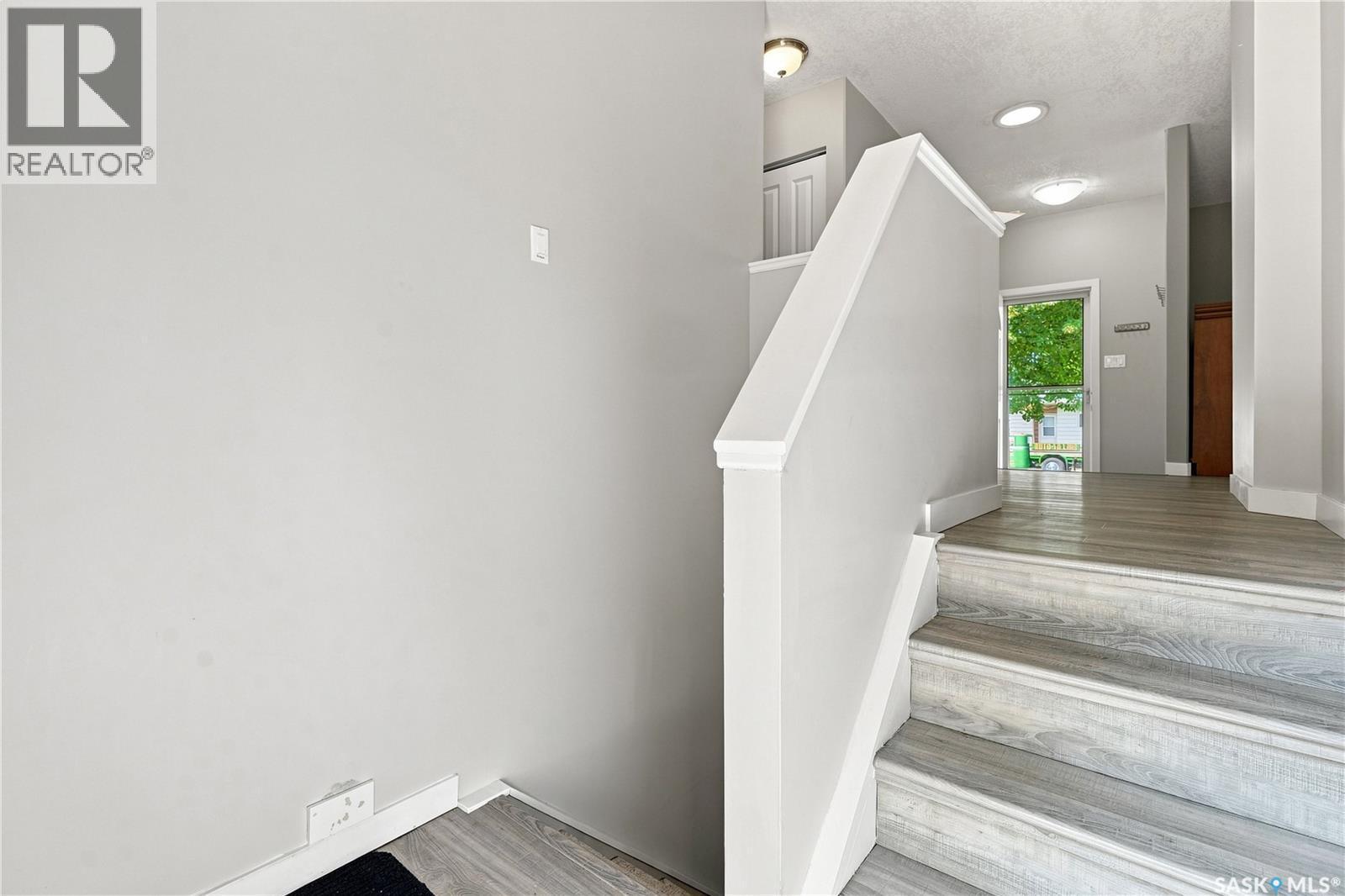1227 Pascoe Drive E, Moose Jaw, SK - Indoor Photo Showing Other Room