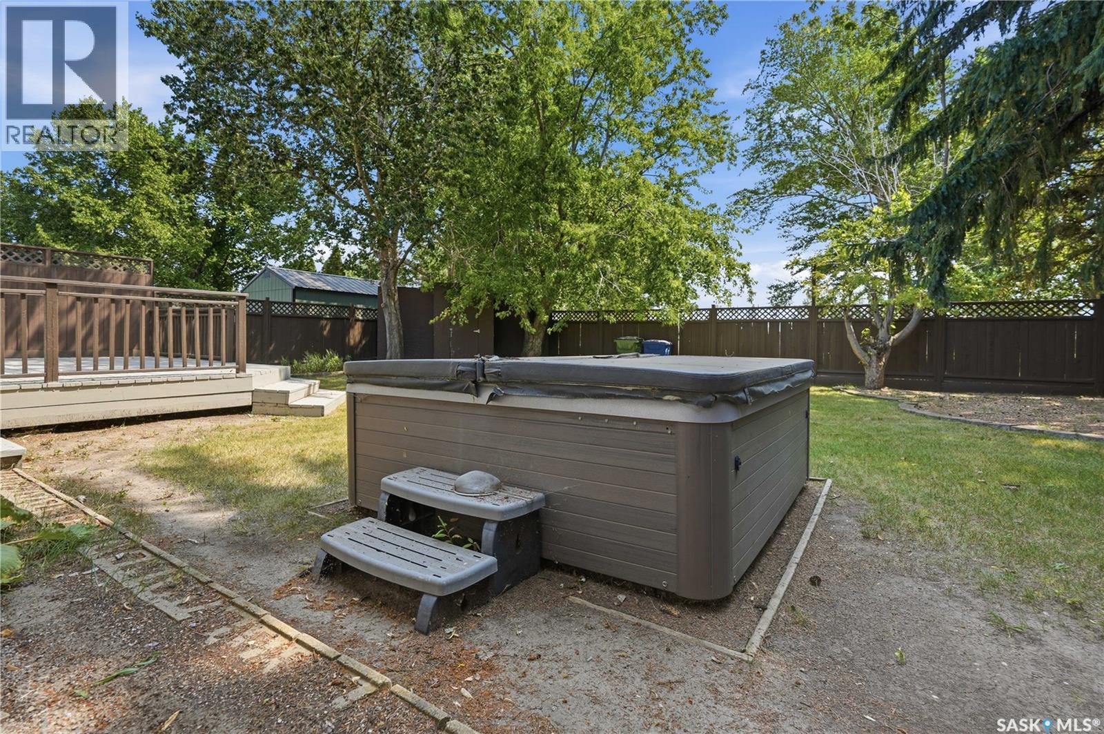 1227 Pascoe Drive E, Moose Jaw, SK - Outdoor With Deck Patio Veranda