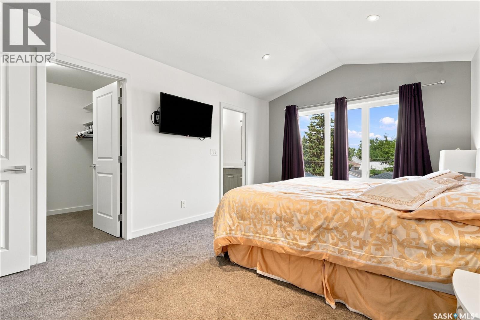 1035 3Rd Street E, Saskatoon, SK - Indoor Photo Showing Bedroom