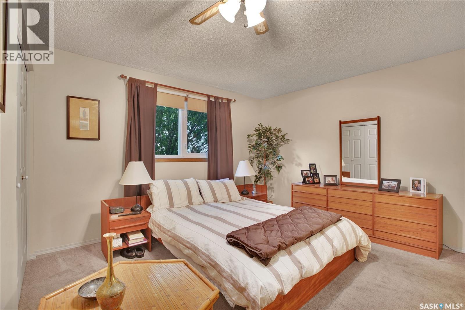 246 Perreault Crescent, Saskatoon, SK - Indoor Photo Showing Bedroom