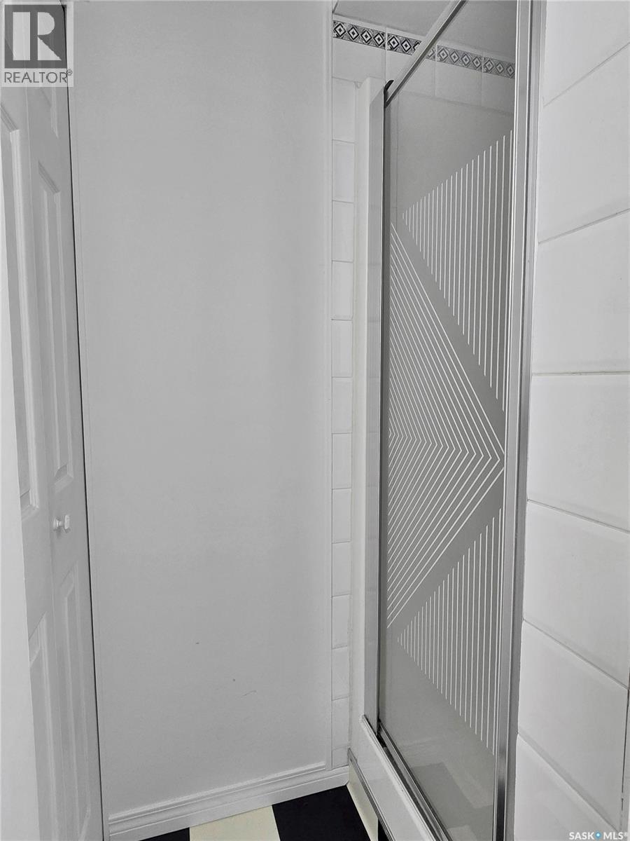 246 Perreault Crescent, Saskatoon, SK - Indoor