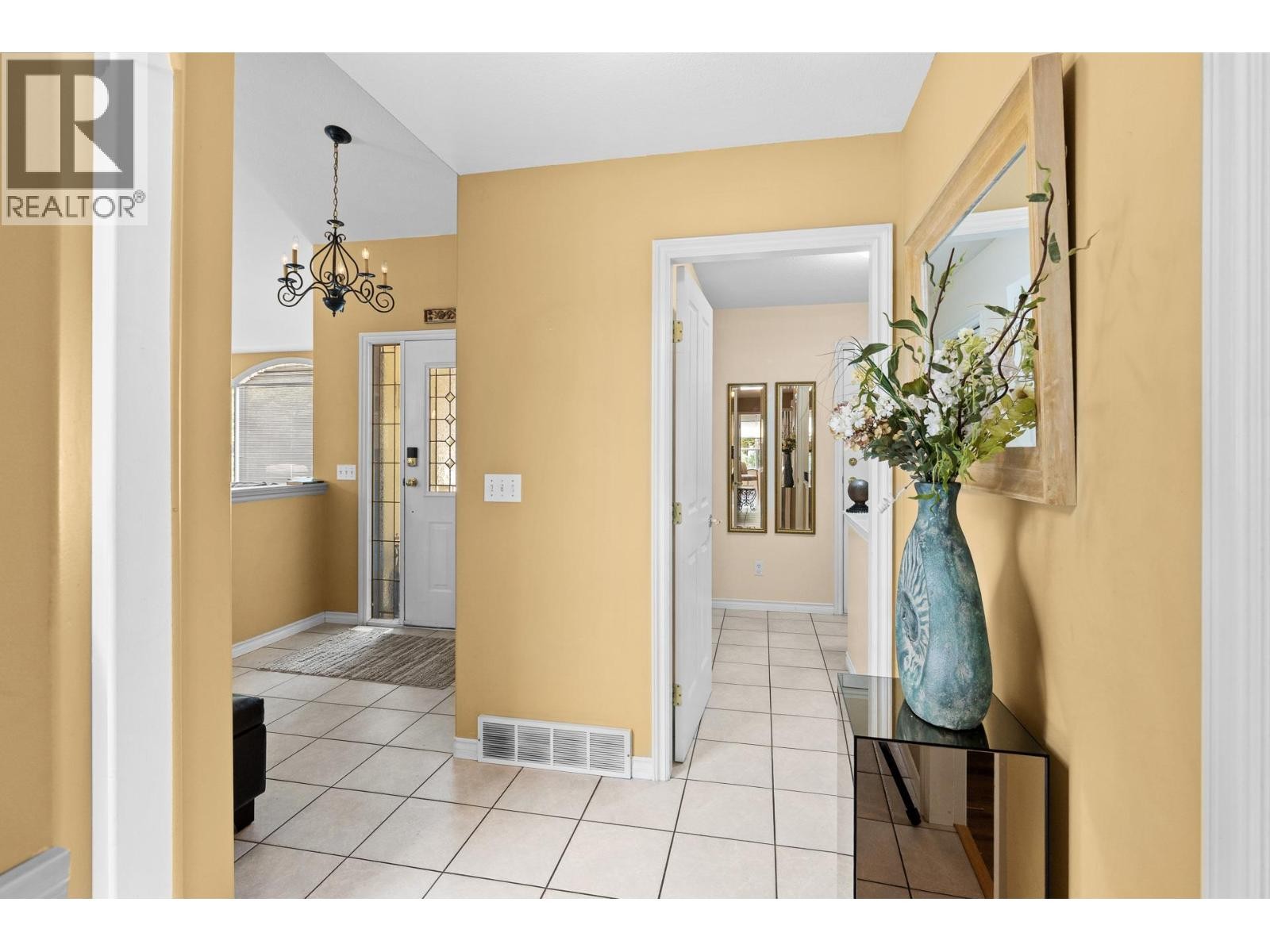 Entrance to home - 4000 Gallaghers Terrace, Kelowna, BC - Indoor Photo Showing Other Room