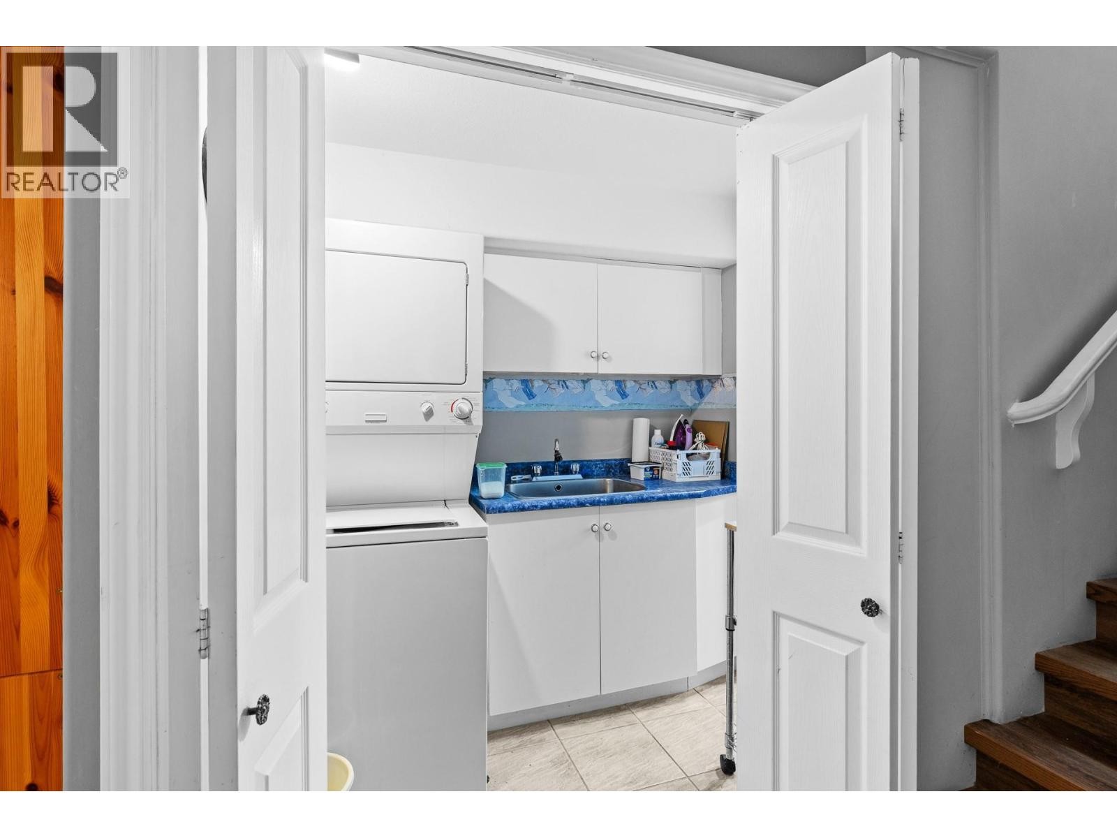 Downstairs laundry. - 4000 Gallaghers Terrace, Kelowna, BC - Indoor Photo Showing Laundry Room