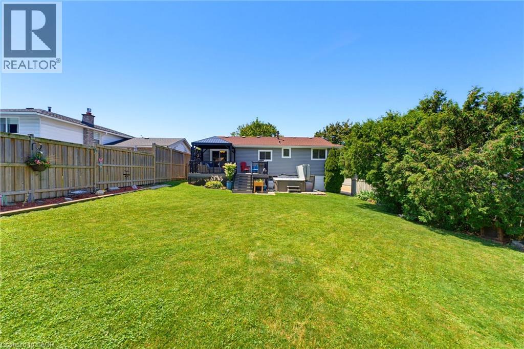 164 Hanover Place, Hamilton, ON - Outdoor