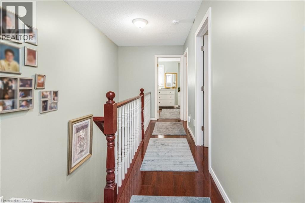 10 Richview Drive, Hamilton, ON - Indoor Photo Showing Other Room