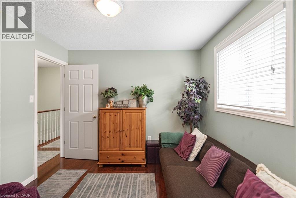 10 Richview Drive, Hamilton, ON - Indoor Photo Showing Other Room