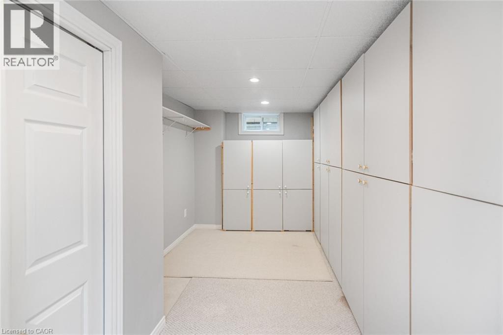 10 Richview Drive, Hamilton, ON - Indoor Photo Showing Other Room