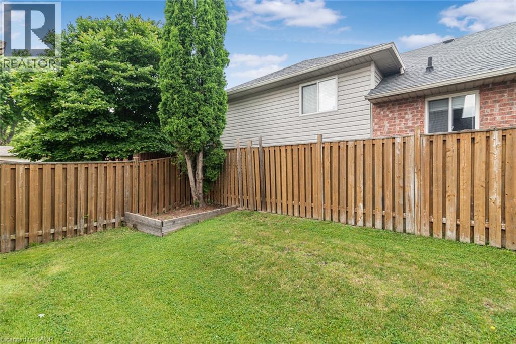 10 Richview Drive, Hamilton, ON - Outdoor