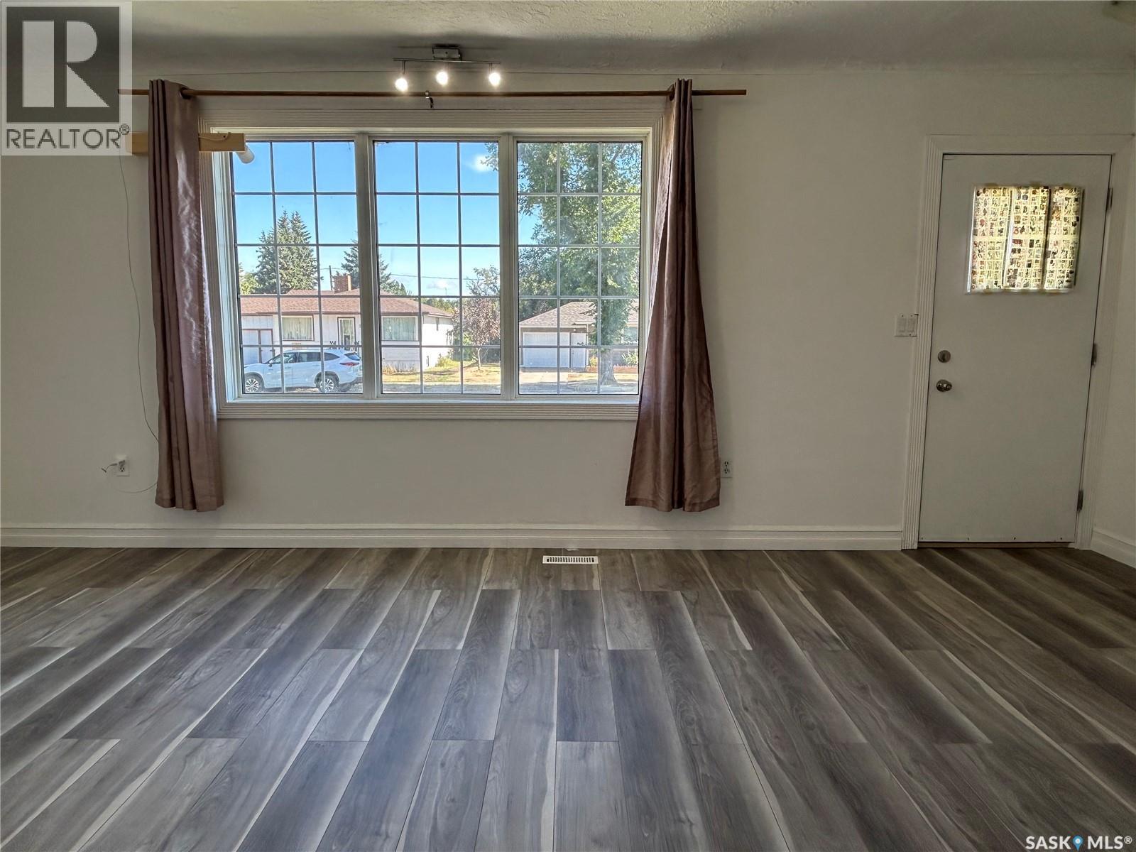 1706 2Nd Street, Estevan, SK - Indoor Photo Showing Other Room