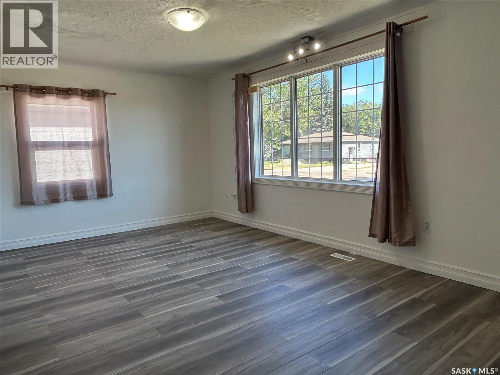1706 2Nd Street, Estevan, SK - Indoor Photo Showing Other Room
