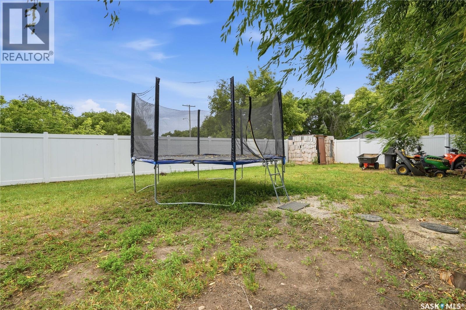 507 Railway Avenue, Bulyea, SK - Outdoor