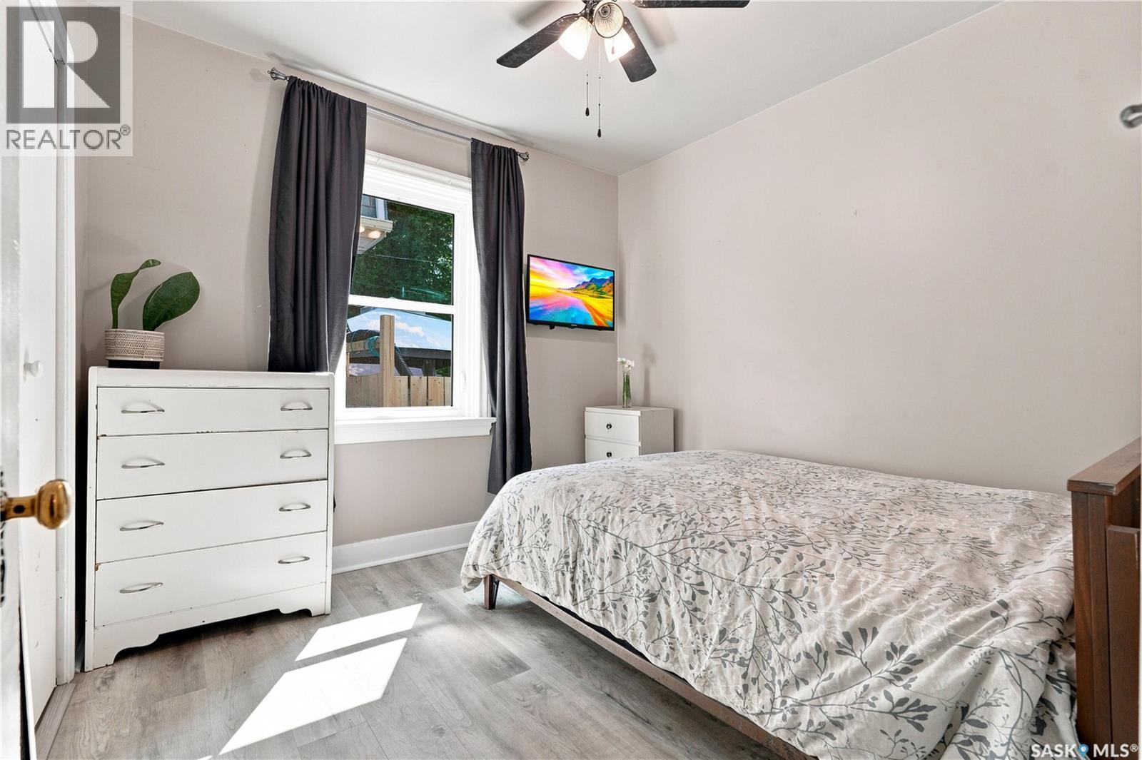 1502 Lorne Avenue, Saskatoon, SK - Indoor Photo Showing Bedroom