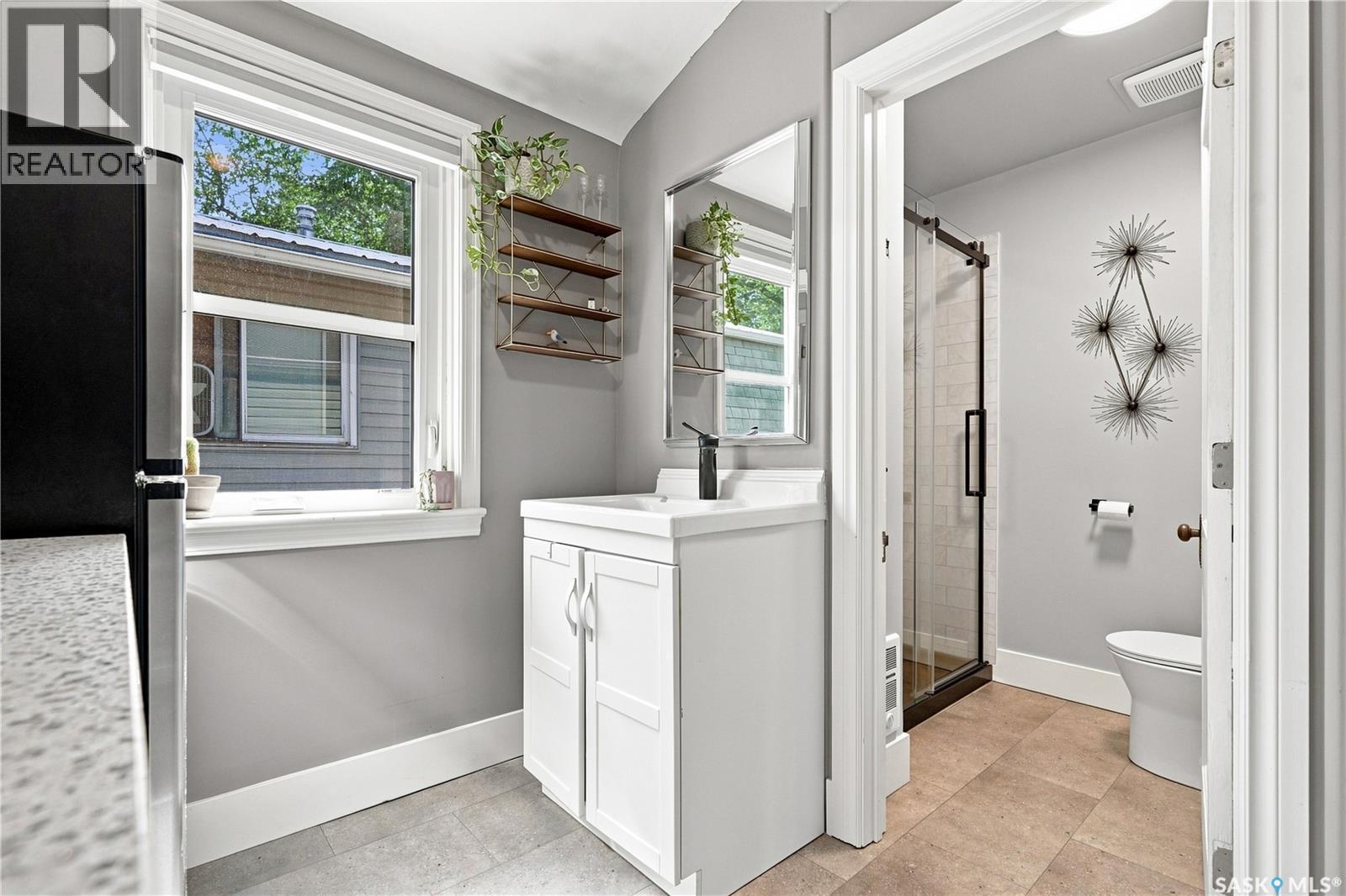 1502 Lorne Avenue, Saskatoon, SK - Indoor Photo Showing Other Room