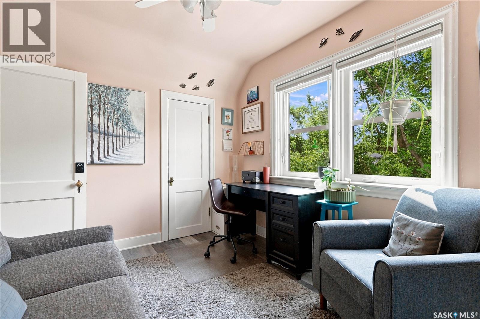 1502 Lorne Avenue, Saskatoon, SK - Indoor