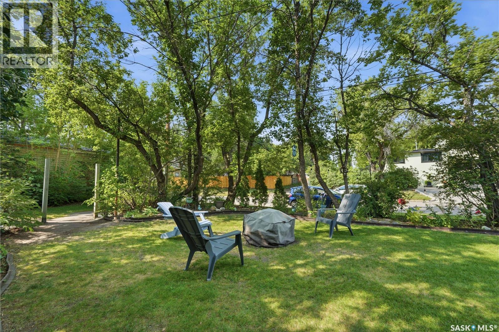 1502 Lorne Avenue, Saskatoon, SK - Outdoor
