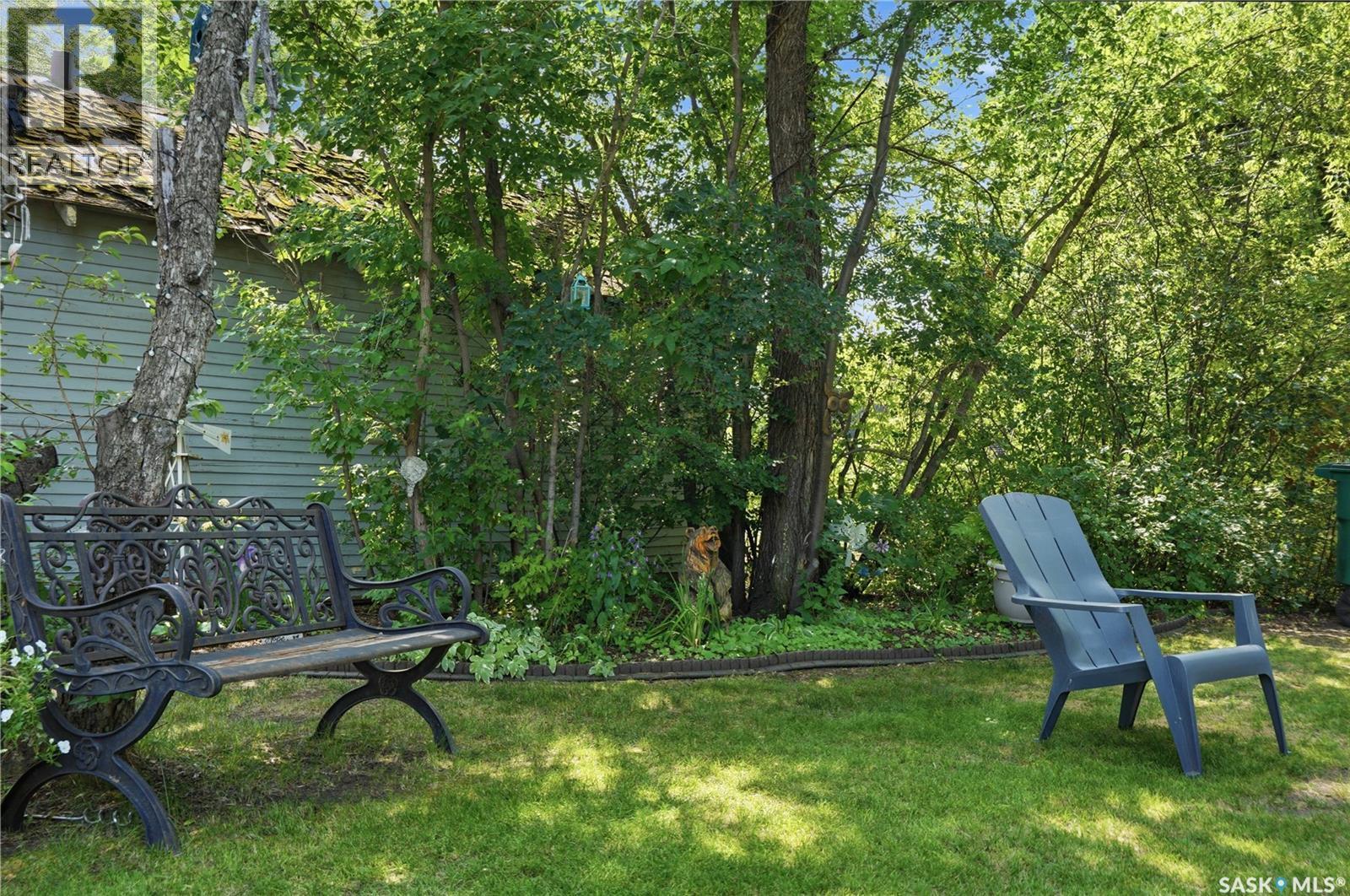 1502 Lorne Avenue, Saskatoon, SK - Outdoor