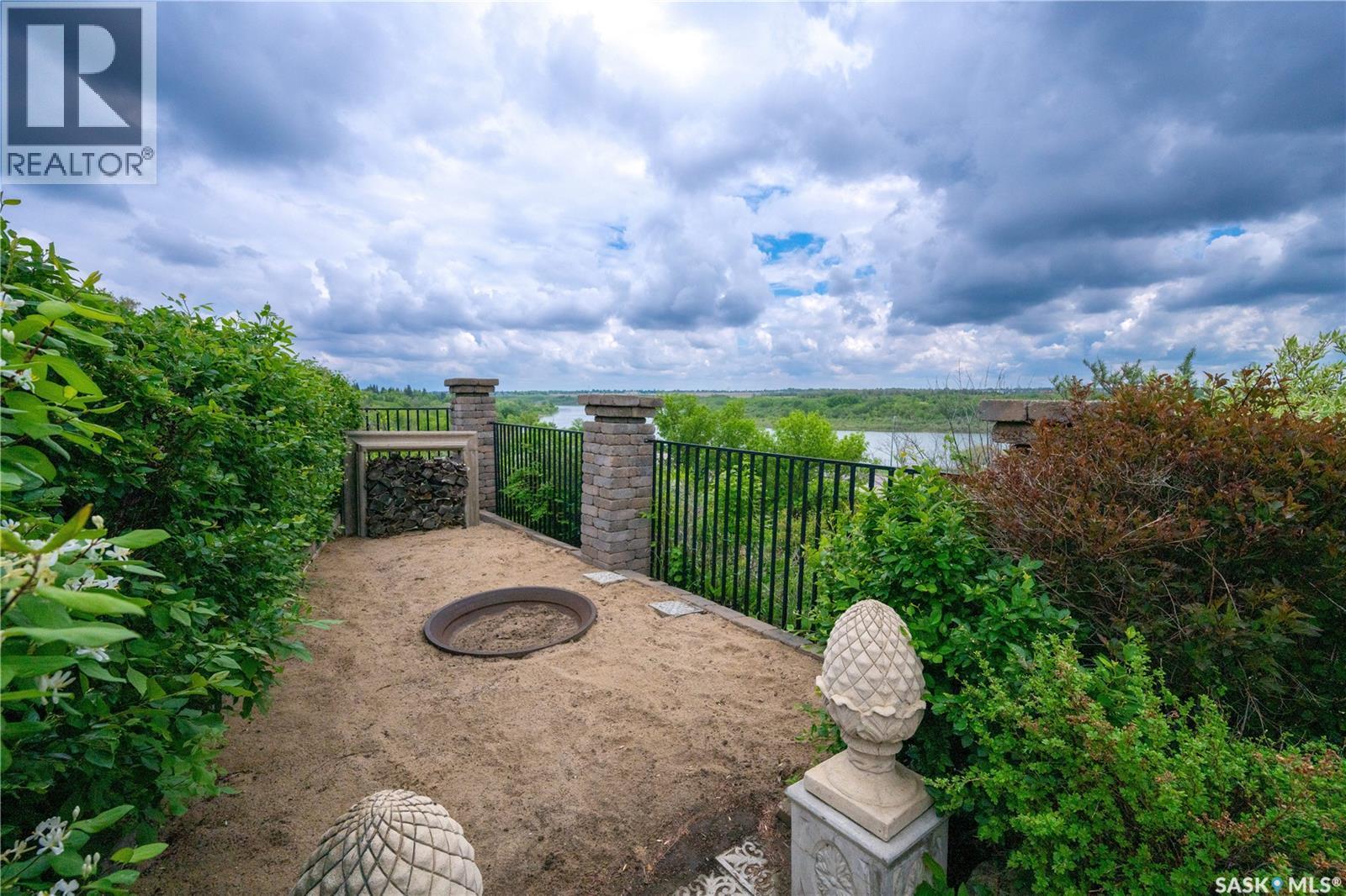 15 Quappelle Court, Saskatoon, SK - Outdoor