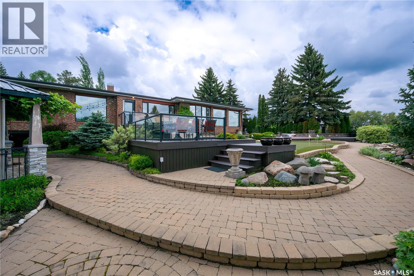 15 Quappelle Court, Saskatoon, SK - Outdoor