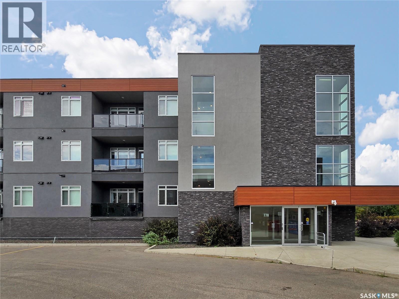 308 770 Childers Crescent, Saskatoon, SK - Outdoor With Balcony With Facade