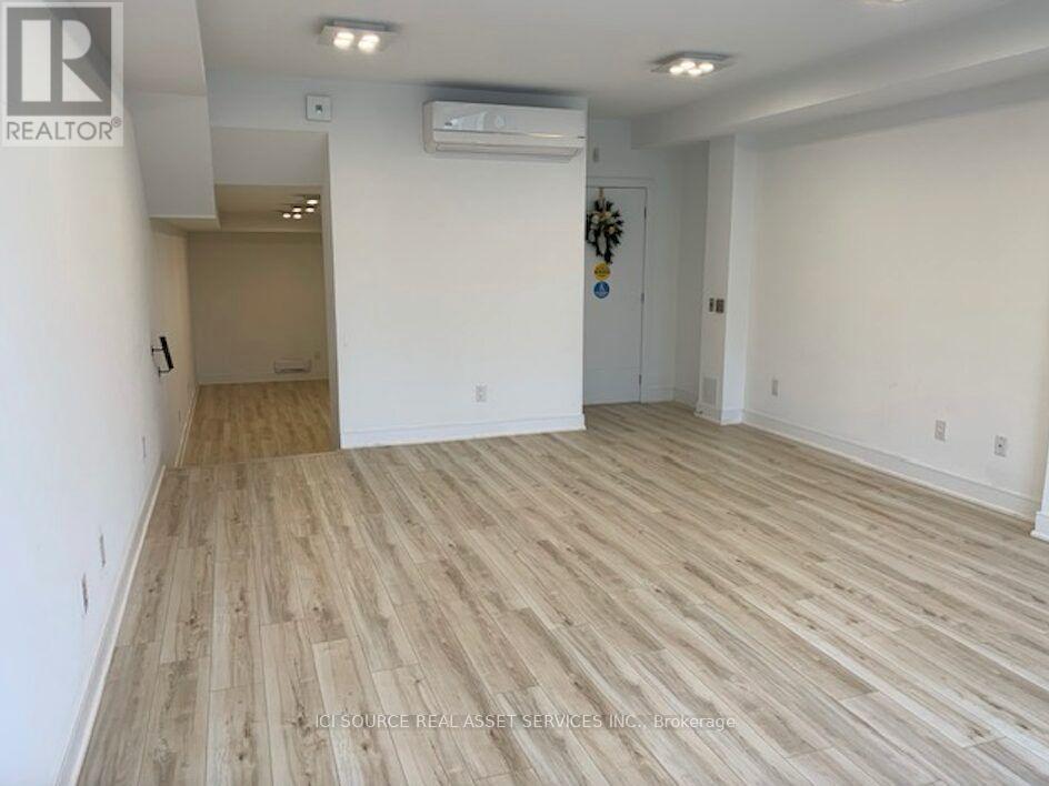553 Lakeshore Road E, Mississauga, ON