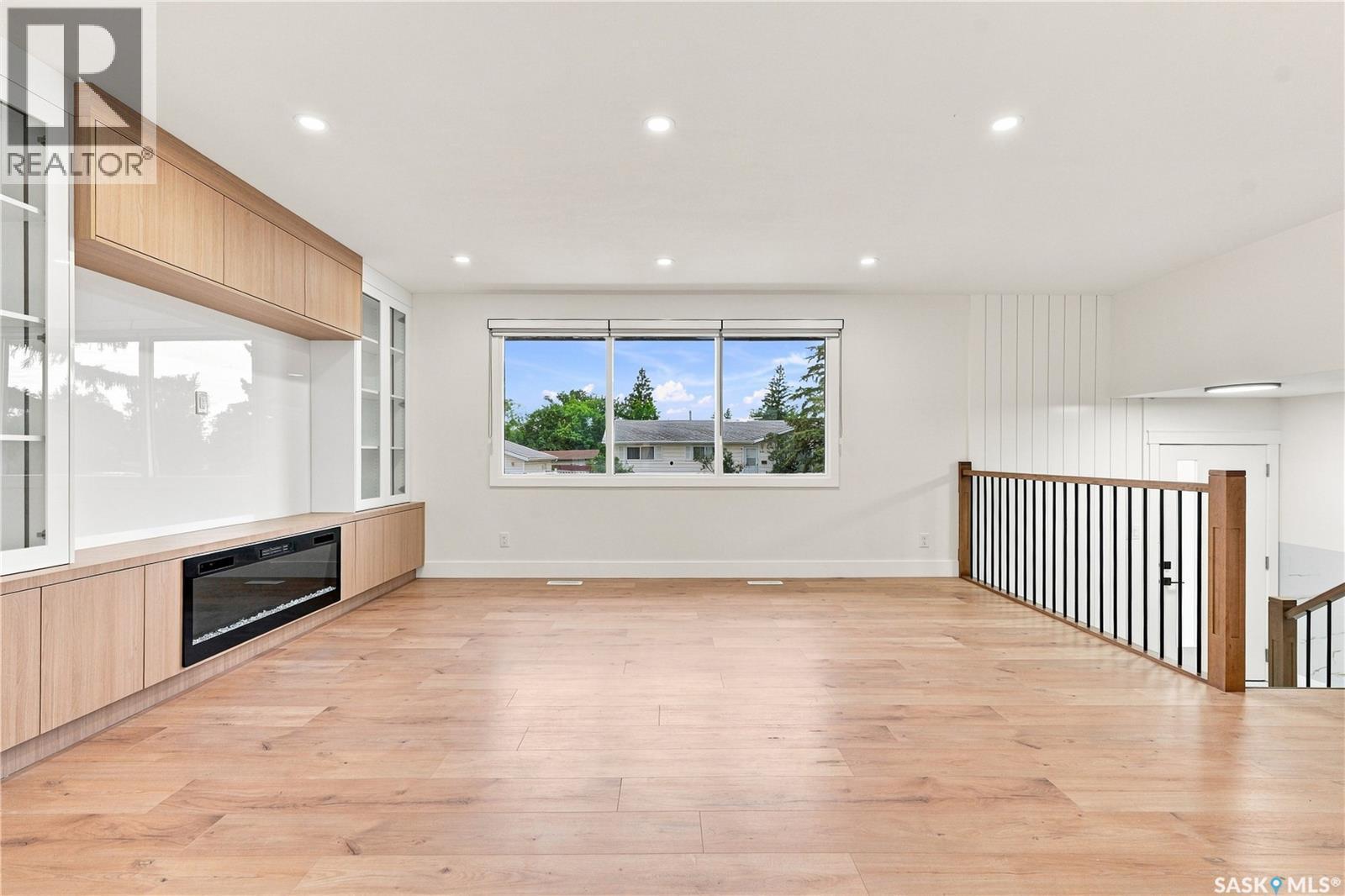 702 Mckercher Drive, Saskatoon, SK - Indoor