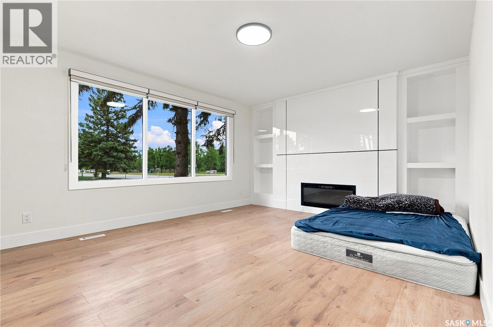 702 Mckercher Drive, Saskatoon, SK - Indoor