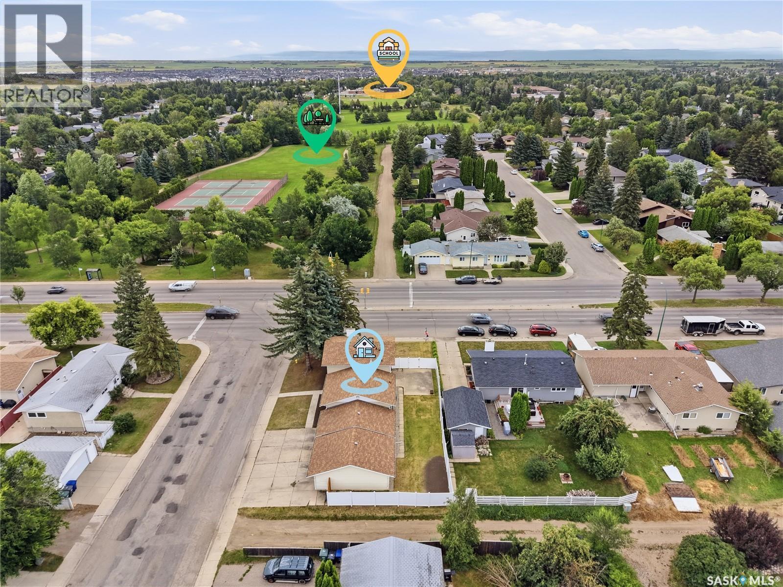 702 Mckercher Drive, Saskatoon, SK - Outdoor With View