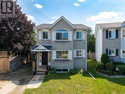 724 STE MARIE STREET Collingwood, ON L9Y 4T5