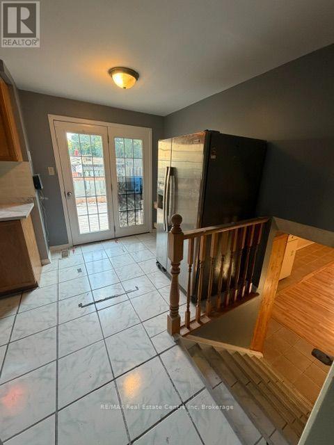 22 Calais Place E, Kitchener, ON - Indoor Photo Showing Other Room