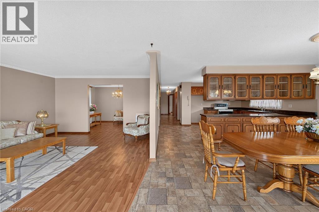 39 Algonquin Court, Hamilton, ON - Indoor
