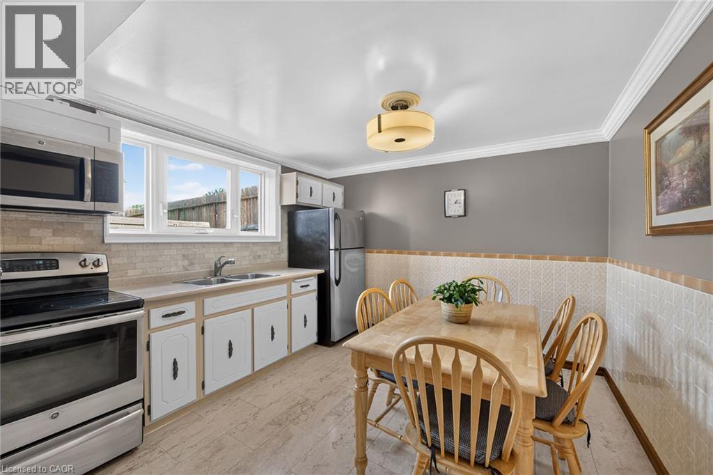 39 Algonquin Court, Hamilton, ON - Indoor