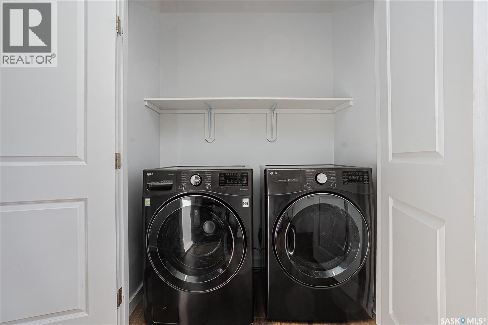 404 Underhill Road, Saskatoon, SK - Indoor Photo Showing Laundry Room
