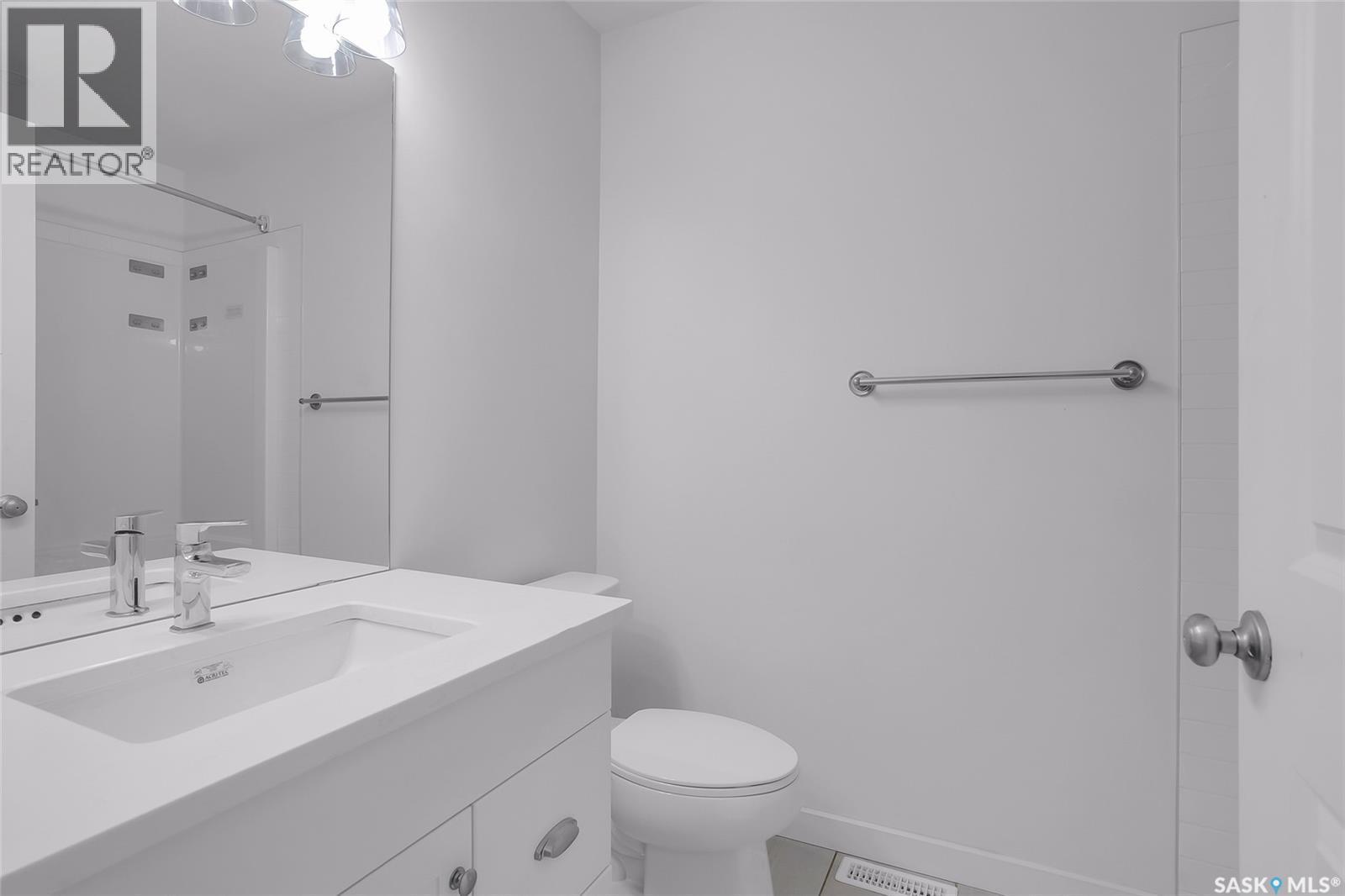 404 Underhill Road, Saskatoon, SK - Indoor Photo Showing Bathroom