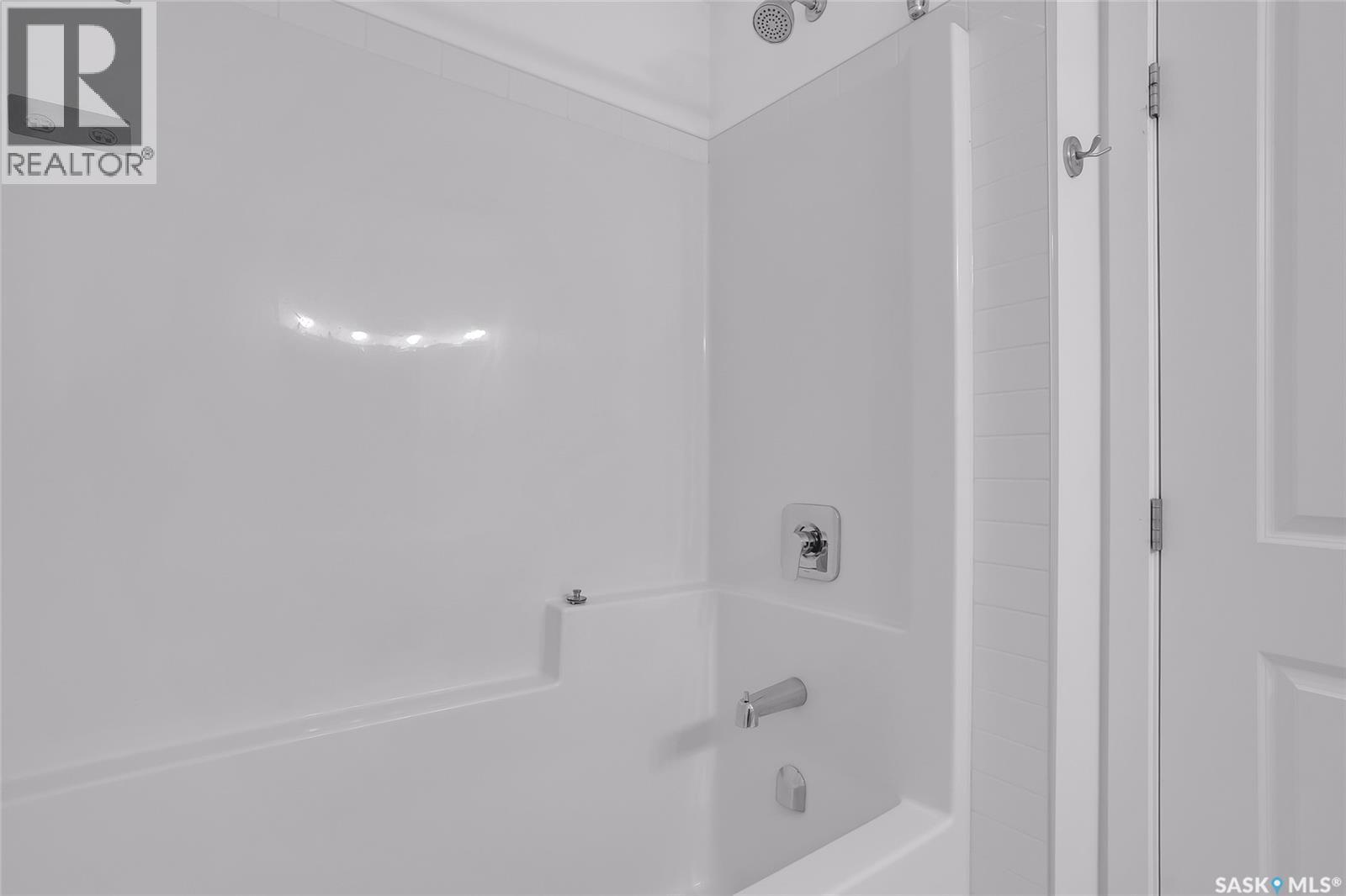 404 Underhill Road, Saskatoon, SK - Indoor Photo Showing Bathroom