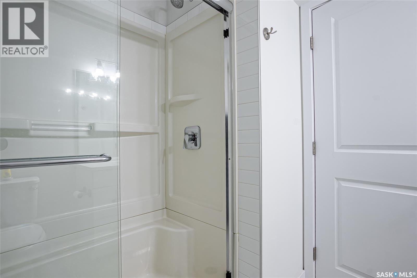 404 Underhill Road, Saskatoon, SK - Indoor Photo Showing Bathroom