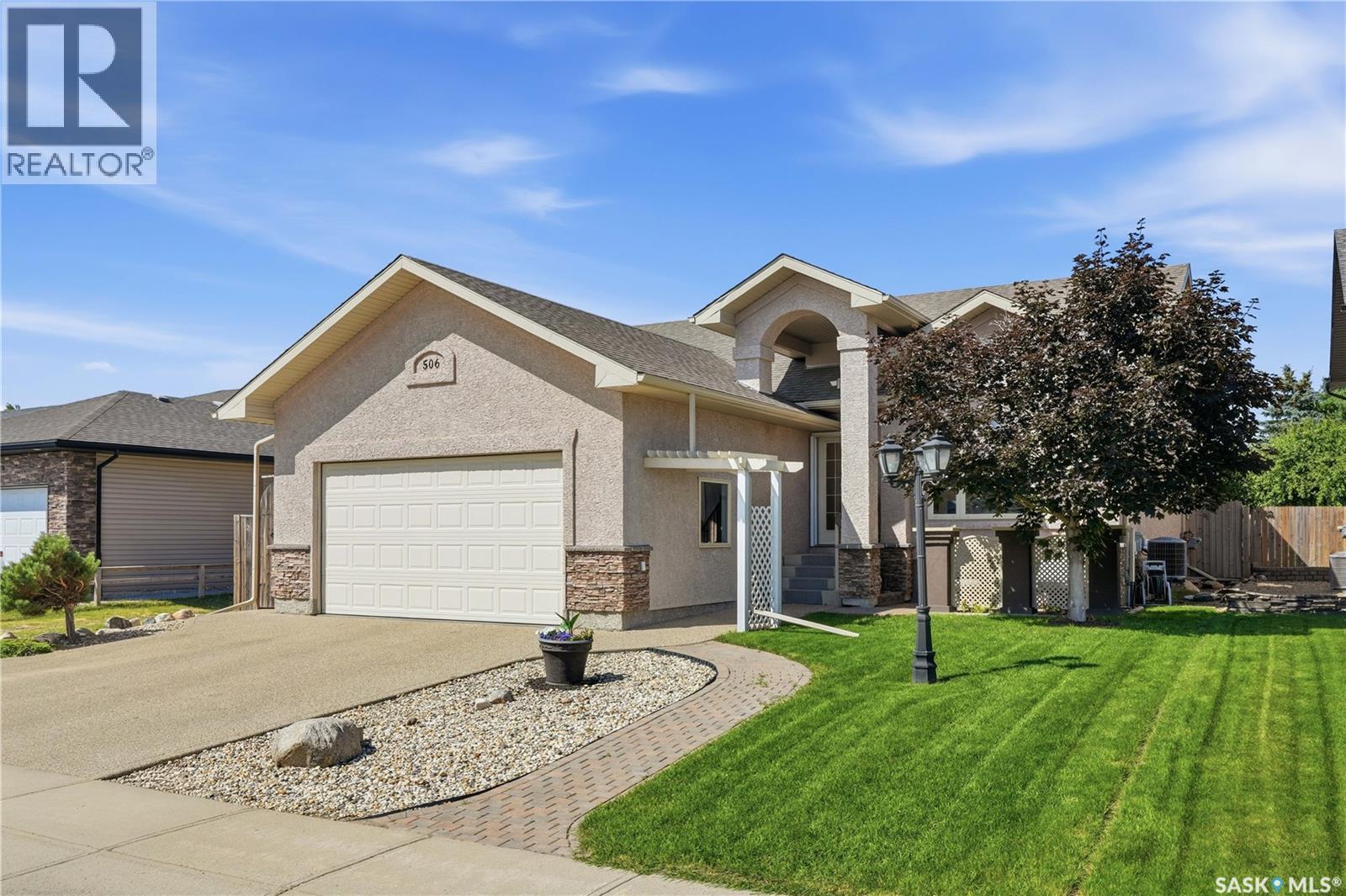 506 Antler Crescent, Warman, SK - Outdoor