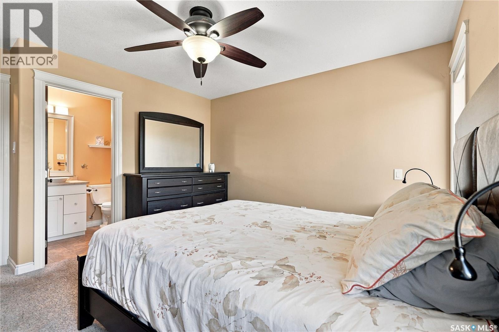 506 Antler Crescent, Warman, SK - Indoor Photo Showing Bedroom