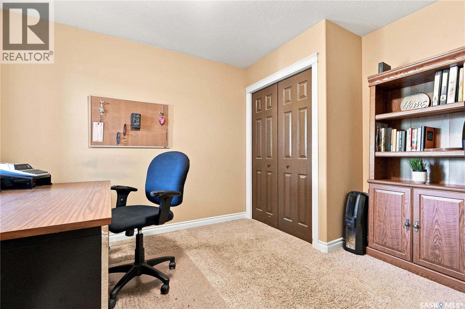 506 Antler Crescent, Warman, SK - Indoor Photo Showing Office