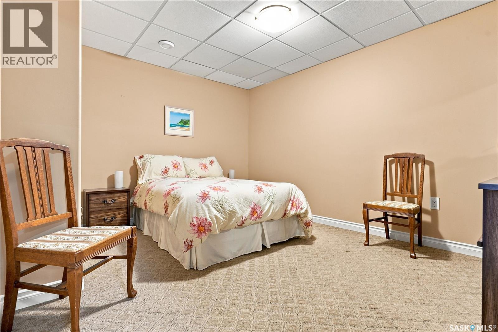 506 Antler Crescent, Warman, SK - Indoor Photo Showing Bedroom