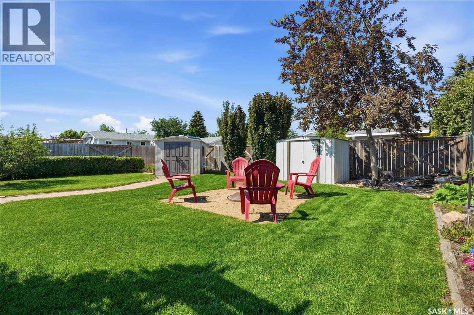 506 Antler Crescent, Warman, SK - Outdoor