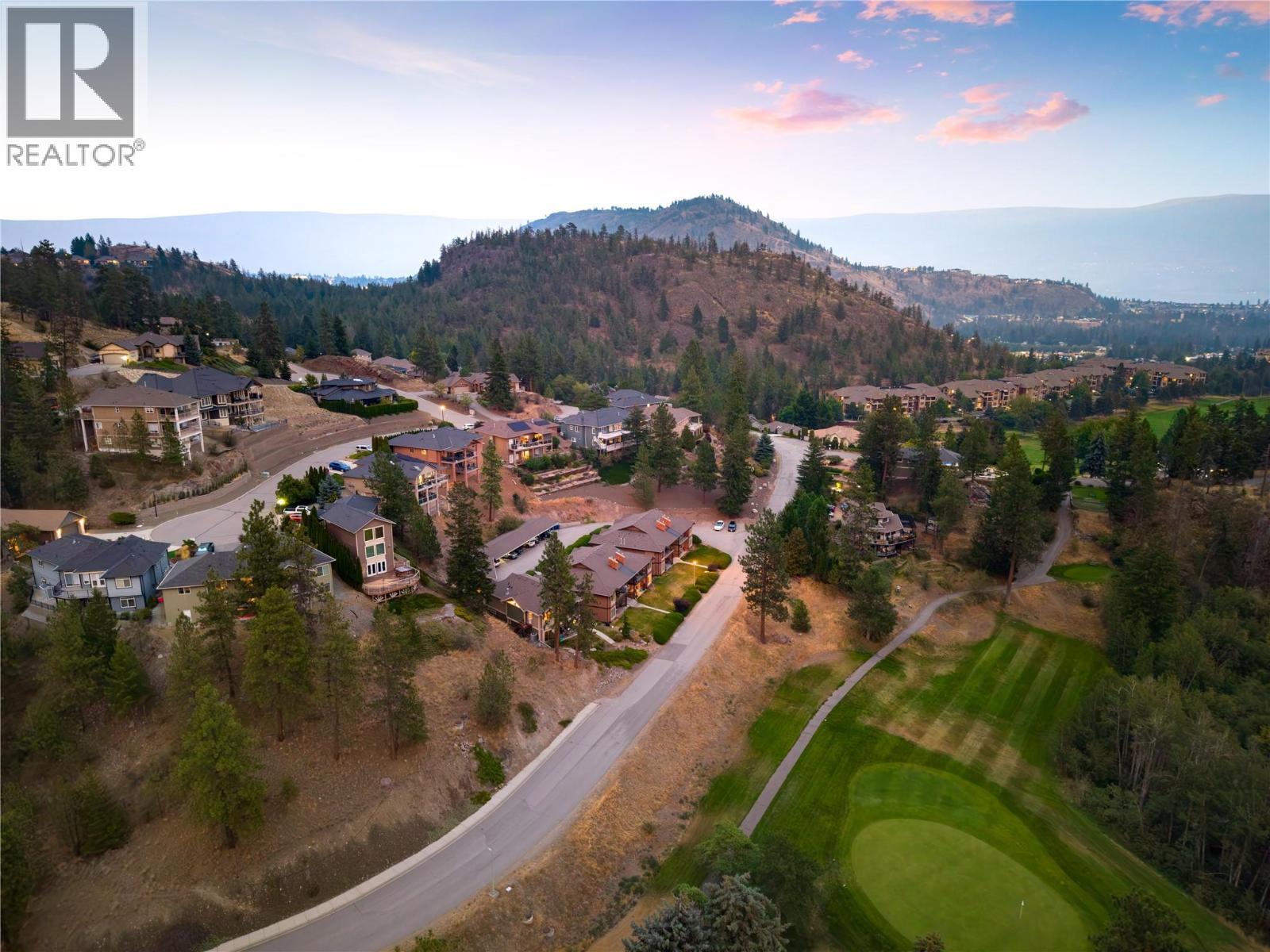 Exterior Twilight Photo - 2226 Golf Course Drive, West Kelowna, BC - Outdoor With View