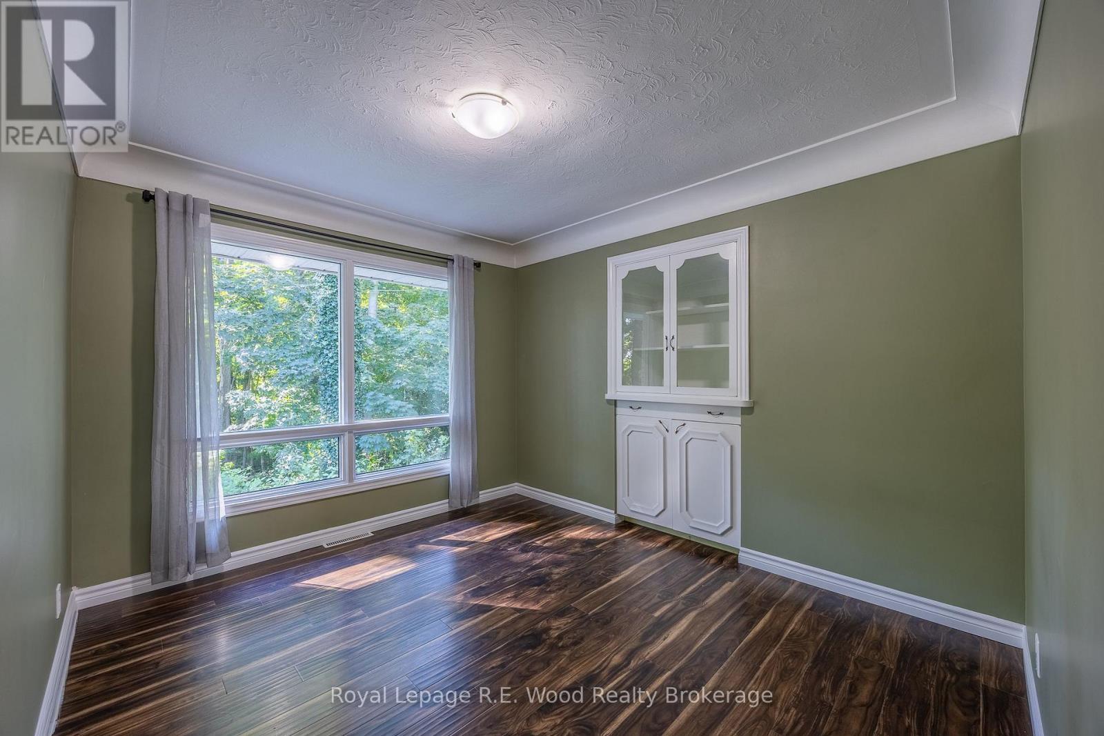 6 Highland Drive, Tillsonburg, ON - Indoor Photo Showing Other Room