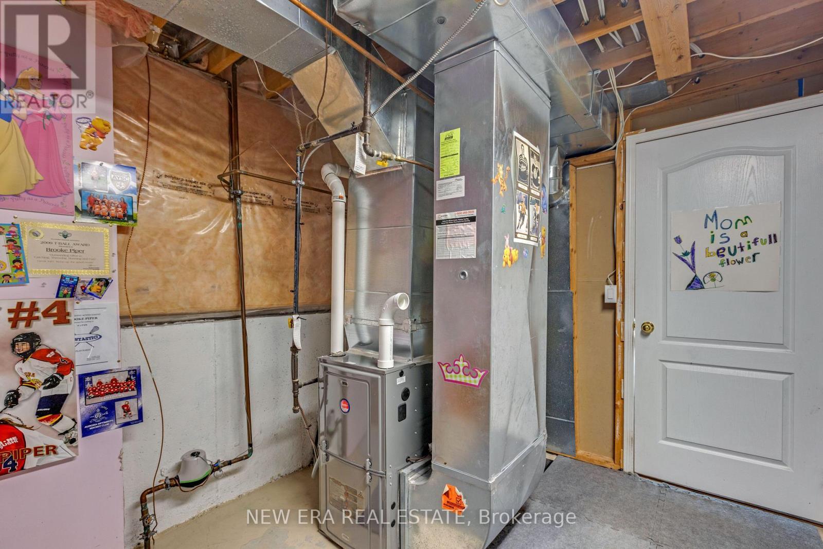 44 Millcliff Circle, Aurora, ON - Indoor Photo Showing Basement