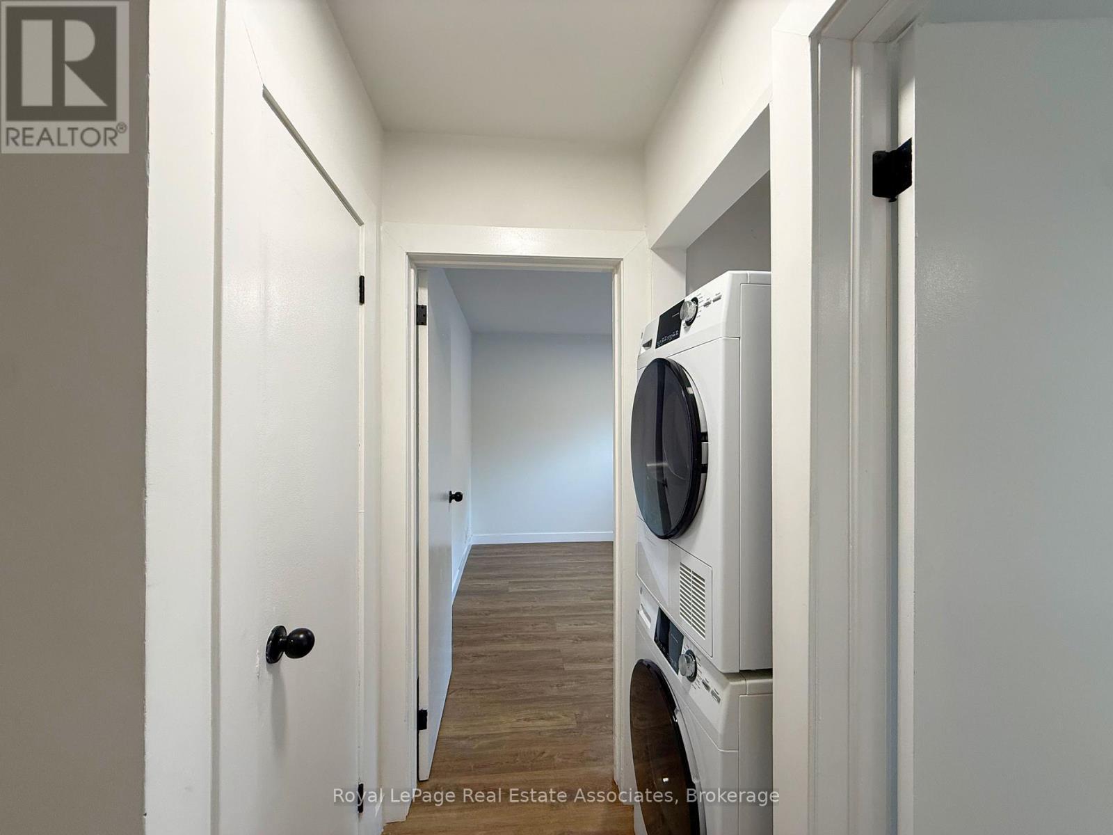 2 - 171 Huron Street, Guelph, ON - Indoor Photo Showing Laundry Room