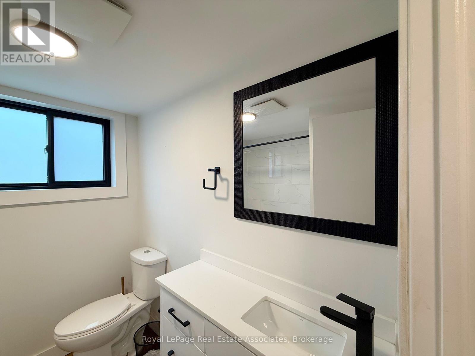 2 - 171 Huron Street, Guelph, ON - Indoor Photo Showing Bathroom