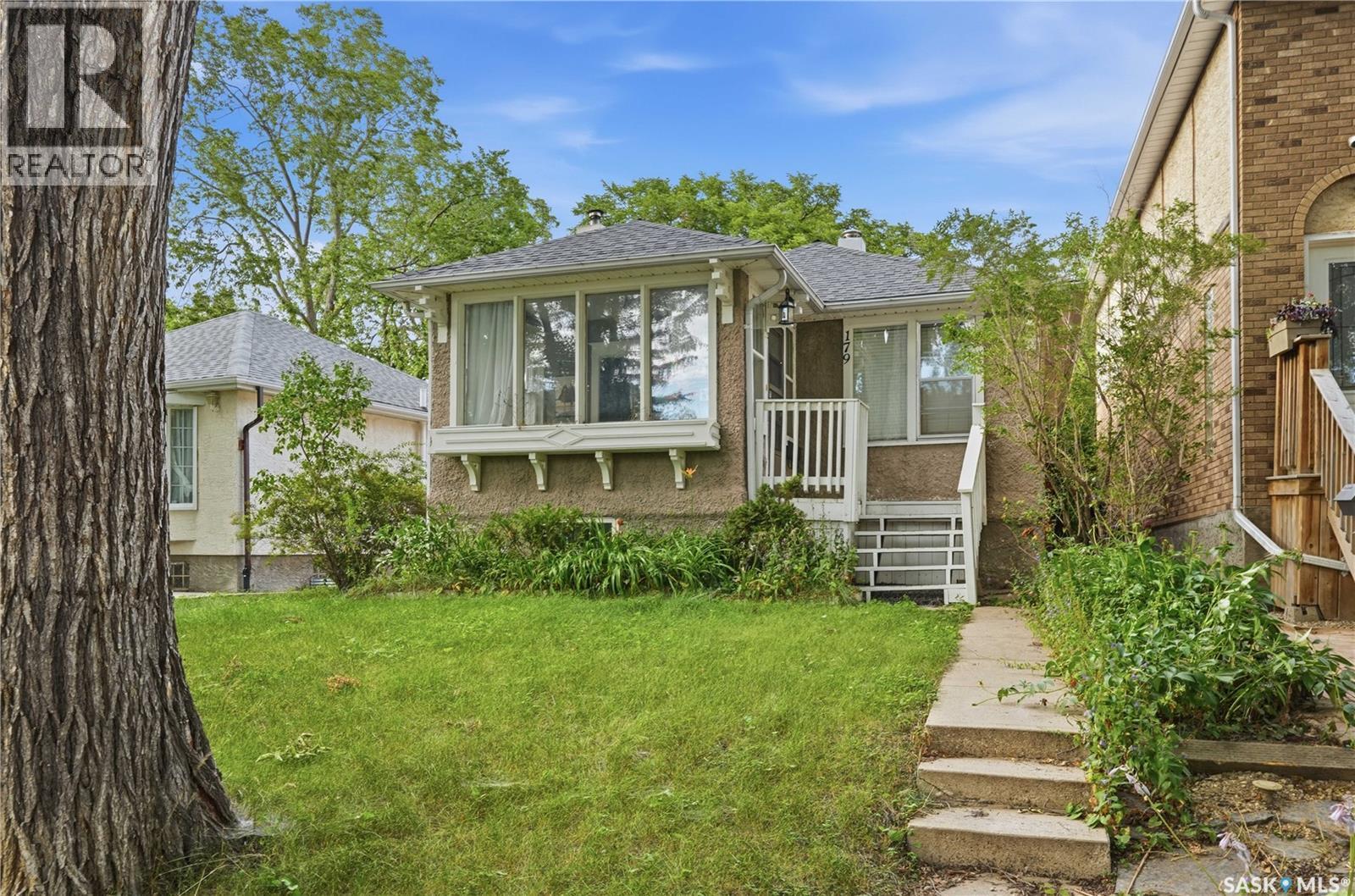 179 Angus Crescent, Regina, SK - Outdoor